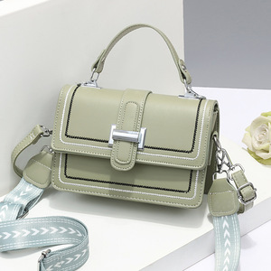 Bolso de Hombro Cuadrado Pequeño para Mujer, Color Blanco Hueso, Simple, Versátil, para Uso Diario, Primavera 2024, Tamaño Mediano, Forro de Poliéster - Product Image 2