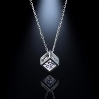 Mode Carré Rubik Cube Vvs D Couleur 1CT Moissanite Pendentif S925 Collier En Argent Sterling pour Femmes Bijoux