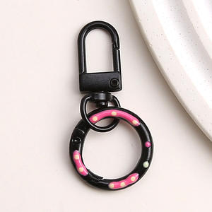 Llavero de aleación de colores al por mayor con gancho de presión giratorio nuevo llavero de pintura horneada de color caramelo decoración colgante de bolsa - Product Image 6