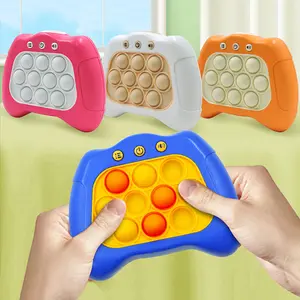 2023 New Mini Speed Fast Quick Push Console di gioco elettronico interattivo Light Up Puzzle Bubble It Machine Fidget Toy For Kid