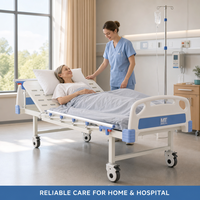 Lit d'hôpital pour personnes âgées et handicapées, section de tête réglable, barrières latérales pliantes, 4 roulettes verrouillables avec poteau porte-perfusion, lit de soins infirmiers