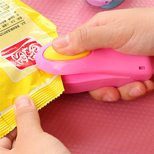 Mini Sealing Machine A1081 Plastic Hand Operated Heat Sealer For Snack Bags Household Use - Product Image 1