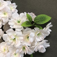 LO-578 90CM Kunstmatige Kersenbloesemtak, 4-takkige Kunstzijde Sakura Bloemen, Decoratieve Bloemstengel voor Bruiloften
