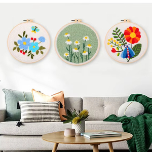 Intoydiy ชุดเริ่มต้นเย็บปักถักร้อยเข็มเจาะลาย<span class=keywords><strong>ดอก</strong></span>ไม้, เส้นด้าย, ห่วงและเครื่องมือ threader - Product Image 5