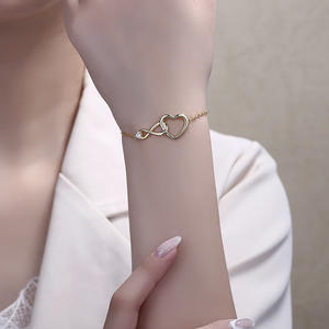 Pulsera Versátil para Mujer, Chapada en Oro de 22k, con un Solo Circonita, Diseño de Corazón Infinito en Forma de 8, Estilo Vintage, Hueca - Product Image 4