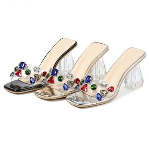 Nouvelles Sandales d'été 2026 Sexy et Tendance pour Femme, Qualité Diamant, Légères, Amortissantes, Rehaussantes, à Talons Hauts Jetables - Product Image 1