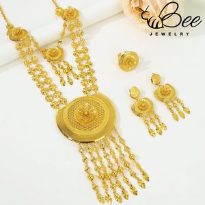 Ensemble de bijoux de mariage indien traditionnel de luxe en or 24 carats, perles en alliage d'or, long collier, boucles d'oreilles, bijoux pour soirée - Product Image 2