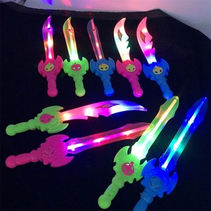 Sabres musicaux électroniques lumineux avec interaction sonore et lumineuse pour enfants, sabre en plastique unisexe, 5 à 7 ans - Product Image 1