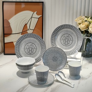 Lot de 10 pièces de vaisselle de luxe en porcelaine fine, style européen, durable, avec bols et assiettes, en gros - Product Image 4