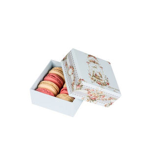 Hot Selling Food Grade Cardboard Macaron <strong>Candy</strong> Gift Box With Plastic <strong>Tray</strong> Insert - Product Image 4
