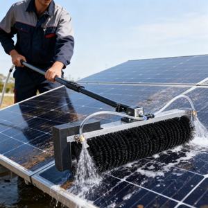 La brosse électrique à tige télescopique peut <span class=keywords><strong>nettoyer</strong></span> facilement <span class=keywords><strong>les</strong></span> panneaux solaires photovoltaïques, <span class=keywords><strong>les</strong></span> panneaux d'affichage et <span class=keywords><strong>les</strong></span> fenêtres. - Product Image 4