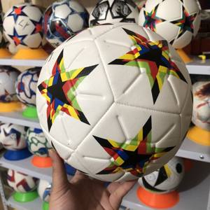 Ballon de football en PVC épais, résistant à l'usure, plusieurs styles, vente en gros, couture machine de haute qualité Pinming - Product Image 2