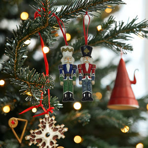 11cm taille résine <span class=keywords><strong>casse</strong></span>-<span class=keywords><strong>noisette</strong></span> soldat arbre de noël ornements soldat <span class=keywords><strong>géant</strong></span> <span class=keywords><strong>casse</strong></span>-<span class=keywords><strong>noisette</strong></span> Statue <span class=keywords><strong>à</strong></span> <span class=keywords><strong>vendre</strong></span> décoration de la maison - Product Image 1