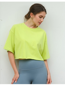 Camiseta de Verano para Mujer, Estilo Americano, Tejida en Algodón Grueso, Manga Corta con Diseño de Mariposa, Corte Holgado, Estilo Deportivo Informal - Product Image 6