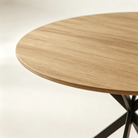 Belle table de salle à manger en bois naturel, ronde, durable, de haute qualité, moderne et écologique, avec pieds en métal