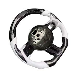 Volant en fibre de carbone pour <span class=keywords><strong>Ford</strong></span> <span class=keywords><strong>Mustang</strong></span> <span class=keywords><strong>GT</strong></span> 2015-2023 Volant de voiture à LED - Product Image 6