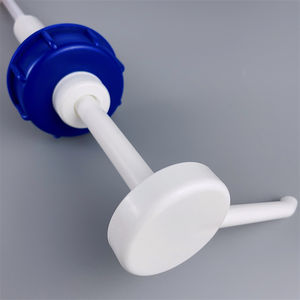 Pompe distributrice <span class=keywords><strong>de</strong></span> <span class=keywords><strong>sirop</strong></span> <span class=keywords><strong>de</strong></span> <span class=keywords><strong>miel</strong></span> à longue buse, 52/400, 53/400, 30ml, fermeture bleue personnalisée, café PP <span class=keywords><strong>de</strong></span> qualité alimentaire - Product Image 4