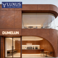 Tuiles en pierre souple imitation ardoise en porcelaine, résistantes à l'usure, panneaux de revêtement mural de luxe dorés pour façades extérieures