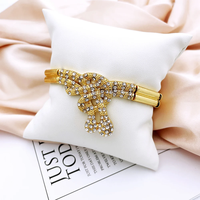 Parures de bijoux pour femmes couleur or de Dubaï, design classique, collier, boucles d'oreilles, bracelet, bague, vente en gros, usine d'origine chinoise