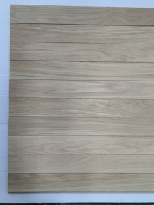 Revêtement mural en bois massif naturel en bois de chêne pour revêtement de panneau mural extérieur Revêtement mural extérieur en bois de chêne - Product Image 5