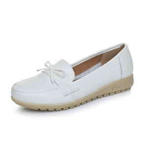 Vente chaude femmes confortable blanc anti-dérapant bout fermé arc infirmière <span class=keywords><strong>chaussures</strong></span> pleine fleur en cuir de vache <span class=keywords><strong>compensées</strong></span> sans lacet hôpital - Product Image 1