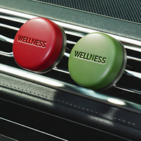 Fabricant de parfums d'intérieur, diffuseur d'aromathérapie pour voiture sur commande ODM/OEM, diffuseur d'air parfumé pour voiture en cuir d'agneau écologique
