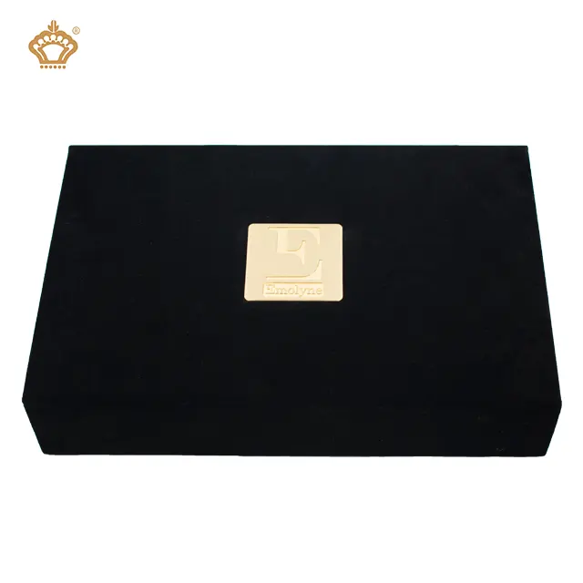 Free Samples Luxurious Elegant Custom Paper Magnetic Gift Box Black Velvet Box Packaging With Metal Golden Metal