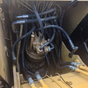 Excavadoras Caterpillar 320C 320CL 320D 320D2 320D2L 320GC 330GC Baratas, Excavadora Usada CAT 320D con Cucharón de Servicio Pesado - Product Image 6