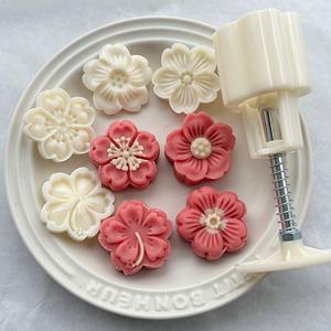 Nouvelle arrivée 4 pièces fleur Mooncake moule antiadhésif <span class=keywords><strong>Sakura</strong></span> motif main presse idéal pour la mi-automne Festival cuisson - Product Image 3