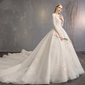 Cost effective trendy fashion good quality women satin ball gown wedding dress