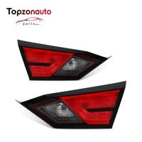 Topzonauto pour OEM 26550-6CT0A / 26555-6CT0A Pièces automobiles de rechange Feux arrière extérieurs gauche et droit rouges pour Nissan Altima 2019
