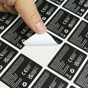 Étiquettes en rouleau personnalisées avec logo imprimé à l'écran, imperméables, en BOPP argenté transparent, autocollantes, gaufrées en feuille d'or, pour cosmétiques - Product Image 3