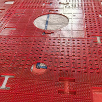 Tapis de sécurité résistant à l'huile et à l'usure avec services de moulage et de découpe antidérapants pour plateformes de forage terrestres et offshore