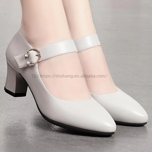 Chaussures plates de travail pour femmes modernes et confortables en cuir véritable avec semelle en caoutchouc souple, faciles à enfiler, pour le bureau - Product Image 2