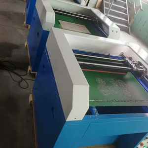 Máquina Automática de Alta Velocidad para Fijación de Diamantes de Imitación con Función de Cepillado y Agitación para Fabricación Industrial de Patrones - Product Image 1