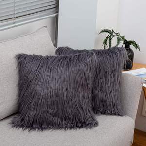 Housses grises Housse de coussin décorative en forme de coeur en fausse laine et fourrure Oreiller de décoration - Product Image 5