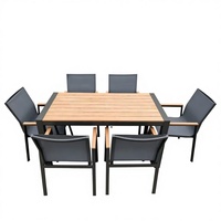 Ensemble de table et de chaises de salle à manger d'extérieur en bois plastique moderne pour hôtel, cour, parc, café