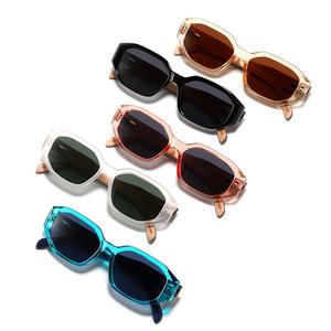 Gafas de Sol Polarizadas Union con Marco Negro de PC, Lentes TAC UV400, Unisex, Ligeras, Patillas de Madera, Protección Solar para Viajes y Conducción - Product Image 4