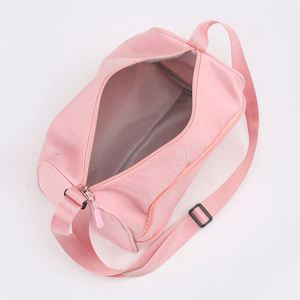 Bolsas de Baile Personalizadas para Niños y Adultos - Ballet, Baile Latino, Baile Urbano - Opciones de Logotipo Personalizado - Product Image 2