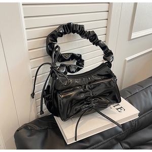 New Fashion High-End Women's Red PU Handbag with Zipper Closure Waterproof Polyester Lining Custom Logo ODM <b>Supply</b> - Product Image 5