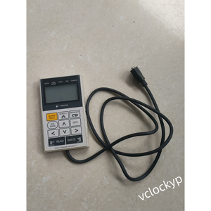 Controlador de Operador Digital para Servomotor YASKAWA JUSP-OP05A-1-E Usado - Product Image 1