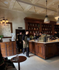 เคาน์เตอร์บาร์วินเทจ MDF ออกแบบร้านเฟอร์นิเจอร์ร้านกาแฟแผนกต้อนรับ - Product Image 5