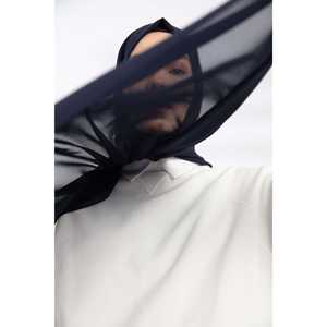 Pañuelo de Chifón Azul Marino Largo y Ligero 100% Poliéster para Mujer, Teñido Liso - Product Image 5