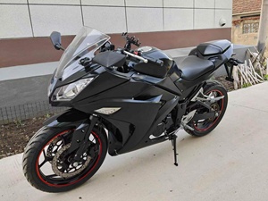 <span class=keywords><strong>Moto</strong></span> sportive d'occasion <span class=keywords><strong>Kawasaki</strong></span> Ninja250 250cc <span class=keywords><strong>Prix</strong></span> raisonnable Convient aux débutants Idéale pour les déplacements quotidiens - Product Image 3
