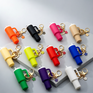 <span class=keywords><strong>Porte</strong></span>-clés 3D Mini Stanley Tumblers avec breloques fleurs de prunier et accessoires de chaîne pour tasse Stanley – Chaîne mignonne pour tasse - Product Image 1