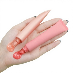 ลิปบัตเตอร์เนื้อลิควิดสีเข้มข้นจาก OEM ผสมสมุนไพรบำรุงริมฝีปาก ช่วยเพิ่มความชุ่มชื้น ขายส่ง รับผลิตแบรนด์ส่วนตัว ออร์แกนิค วีแกน - Product Image 3