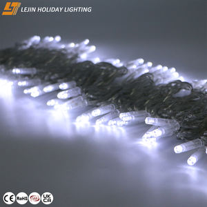 Guirlande lumineuse LED étanche à lumière blanche pour décoration de jardin extérieure, idéale pour les fêtes de Noël, certifiée CE, RoHS, SAA - Product Image 1