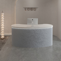 Comptoir de caisse minimaliste pour magasin de vêtements, petit comptoir d'accueil pour salon de beauté, bureau de réception en bois écologique et durable pour salon de coiffure