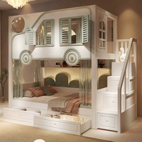 Lit mezzanine moderne JS en forme de voiture avec cadre en bois massif, étagère de rangement et bureau intégré, lit confortable pour chambre de garçons