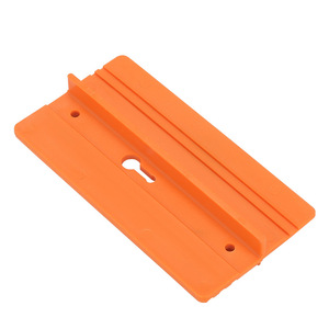 Outil de positionnement en plastique pour l'installation de plafonds en plaques de plâtre, idéal pour la fixation de travaux de menuiserie DIY - Product Image 1